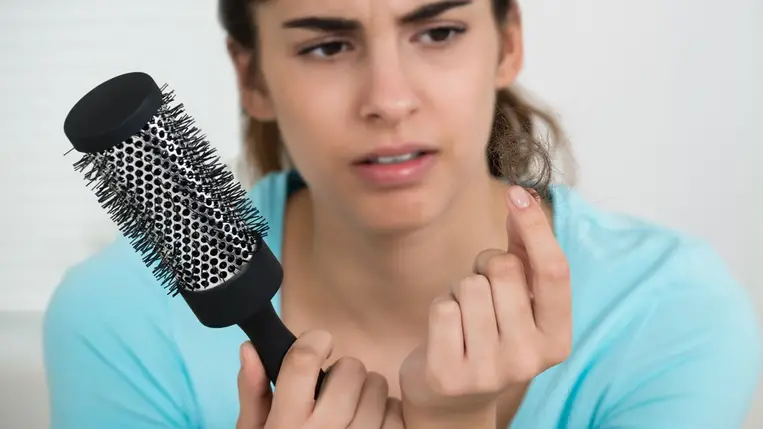 9 gyógynövény, ami csodaszer hajhullás ellen