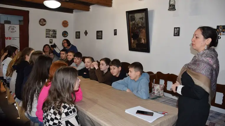 Farsang – Évadnyitó a Nagyberegi Tájházban - Alakoskodás, mulatozás, párválasztás. Fotó: Kárpátinfó/ Kovács Elemér