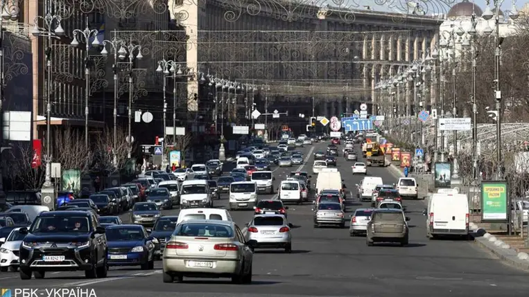 Az ukrán parlament új törvényjavaslata alapján már 10 km/h sebességtúllépésért is bírság járhat.  Fotó: RBC.ua
