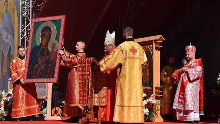 Bilkén boldoggá avatták Orosz Péter görögkatolikus atyát - A mártírok vére magvetés. Fotó: Kárpátinfó/ Kovács Elemér