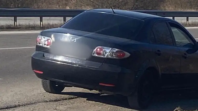 A Kárpátaljai Járőrszolgálat járőrei felelősségre vontak egy ittas sofőrt, aki el volt tiltva a vezetéstől. Fotó: Kárpátaljai Járőrszolgálat