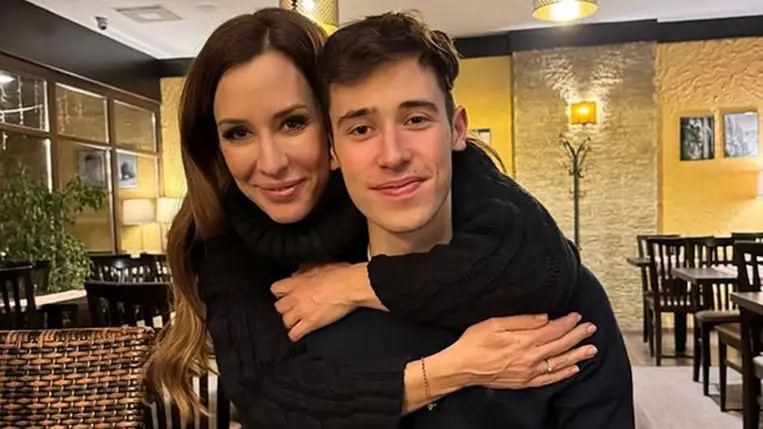20 éves lett Demcsák Zsuzsa fia: Benedek ennyire jóképű a szülinapi fotón
