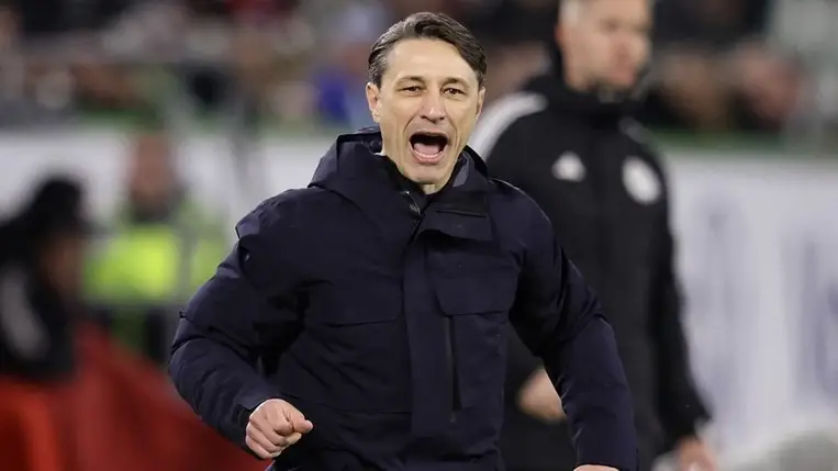 A Bayern München korábbi edzője ül le a Dortmund kispadjára