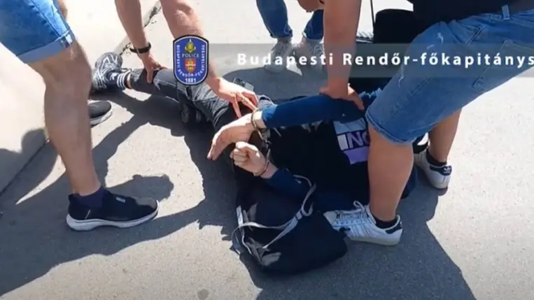 Egy ukrán férfi 20 millió forintot csalt ki egy idős budapesti embertől