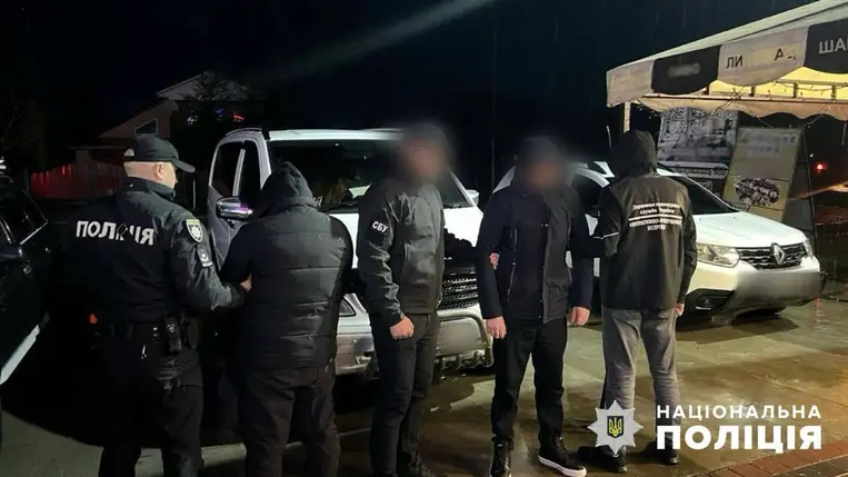 Kárpátalján őrizetbe vettek egy 39 éves, Szorospatak (Hlibokij Potik) községben élő férfit. Fotó: Nemzeti Rendőrség