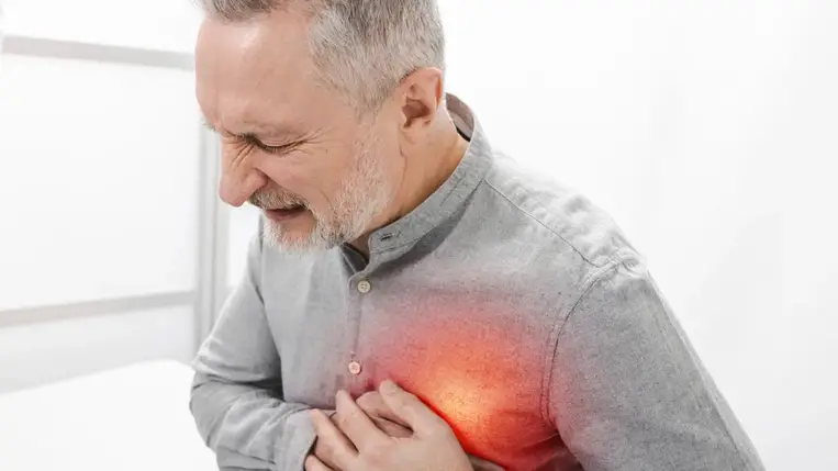 Ezek a jelek hetekkel előre jelzik a szívinfarktust 