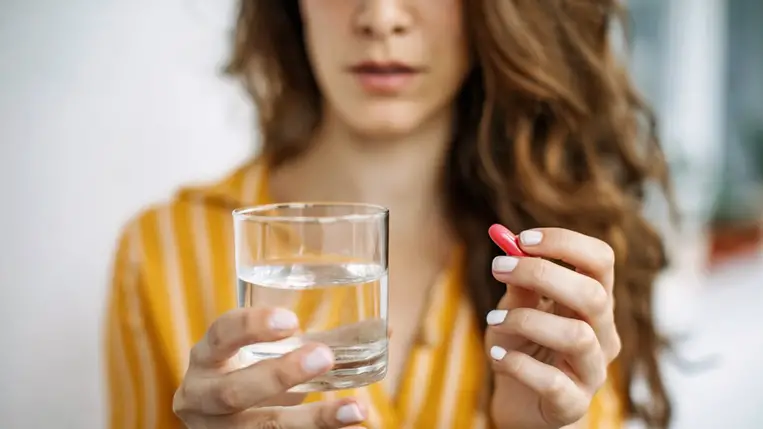 Ezektől a vitaminoktól indul be a legerősebben a hajnövekedés