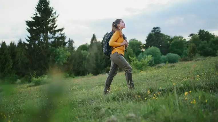 Ezért jó sétálni is, nem csak futni – a kutatás meglepő eredményt hozott