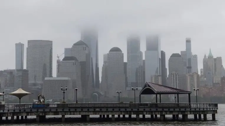Felhők a One World Trade Center fölött (Fotó: AFP)