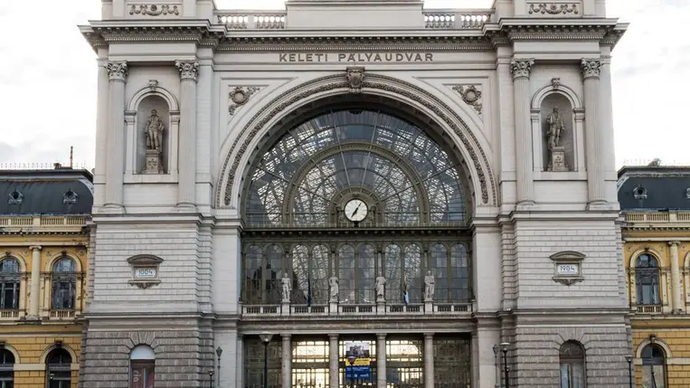 A felújítás miatt bezárt Keleti pályaudvar 2025. augusztus 25-én (Fotó: MTI/Szigetváry Zsolt)