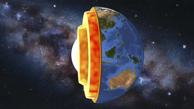 Megváltozhat a napok hossza és a Föld mágneses tere 