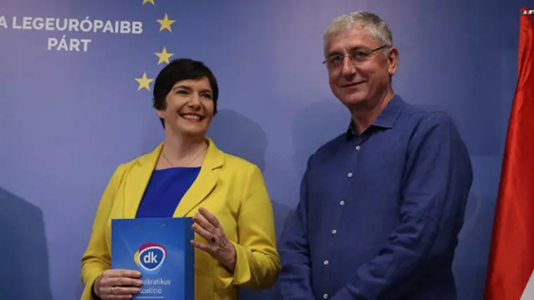 Gyurcsány Ferenc lemond a tisztségeiről, visszavonul a közélettől, és elválik Dobrev Klárától