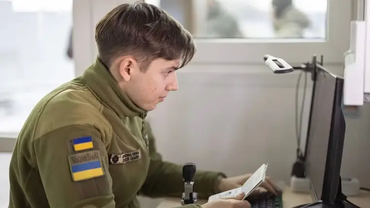 Az ukrán-magyar határon hamis dokumentumokkal próbálták elhagyni Ukrajna területét. Fotó: Ukrán Állami Határőrszolgálat 