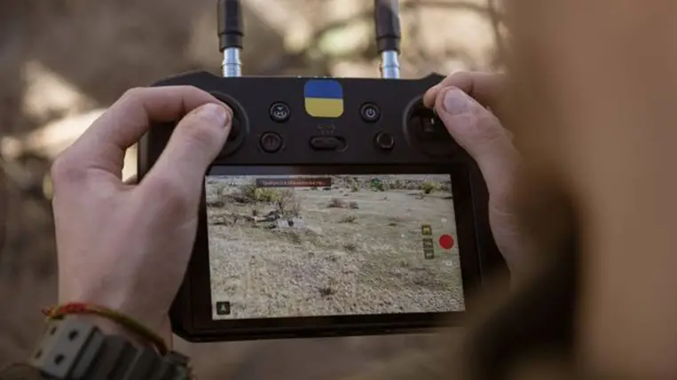 Harci drónok kezelésére is fogják oktatni az iskolásokat az Ukrajna védelme tantárgy keretében. Illusztráció. Fotó: Internet