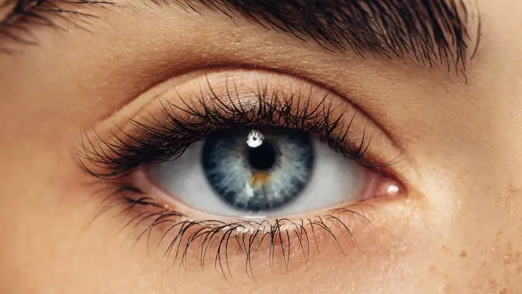 Hosszabb, dúsabb szempillák természetesen