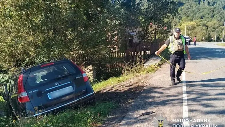 Ittas sofőr gázolt el egy gyalogost az Ungvári járásban. Fotó: Ukrán Nemzeti Rendőrség