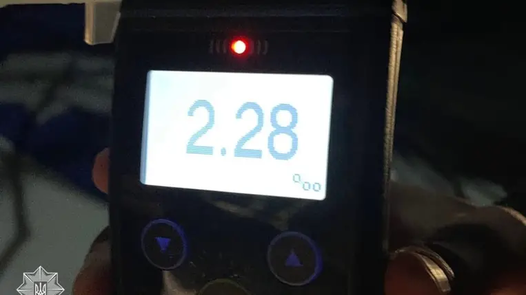 Részeg sofőrt kaptak el Munkácson – 11-szeres véralkoholszinttel vezetett. Fotó: Kárpátaljai Járőrszolgálat