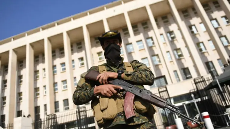 Szíriában kiújultak a harcok a törökbarát fegyveres csoportok és a kurd milíciák között