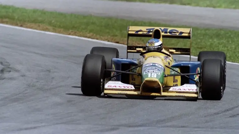 Most bárki megveheti Michael Schumacher első Benettonos autóját