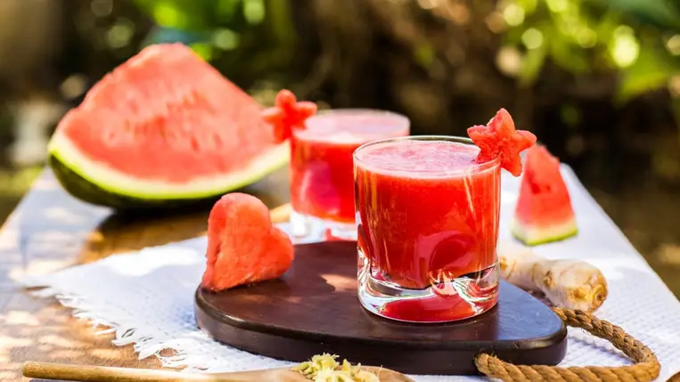 Lelapítják a hasat, segítenek a hidratálásban