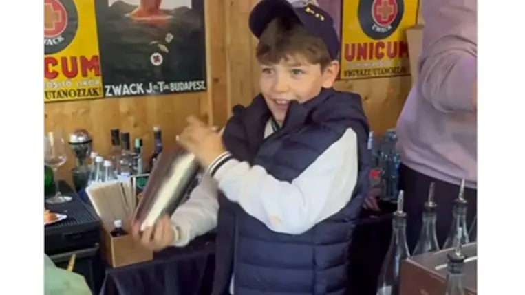 Liptai Claudia 8 éves fia ennyire helyes gyerek