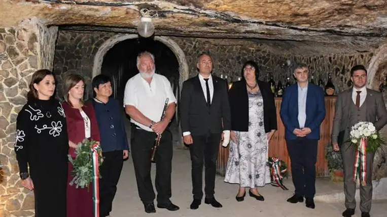 Megemlékezés a szerednyei Dobó pincében - A közös múlt kötelez. Fotó: Kárpátinfó/ Kovács Elemér