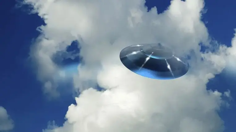 A Men in Black emberei helyett tudományos szakértők foglalkoznak az ufókkal 