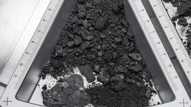Az élet alkotórészeit fedezték fel a Bennu aszteroidáról származó mintákban 