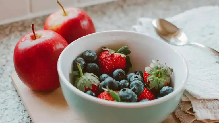 A nyári alak a tányéron kezdődik: 5 étel típus, amit bűntudat nélkül ehetsz 