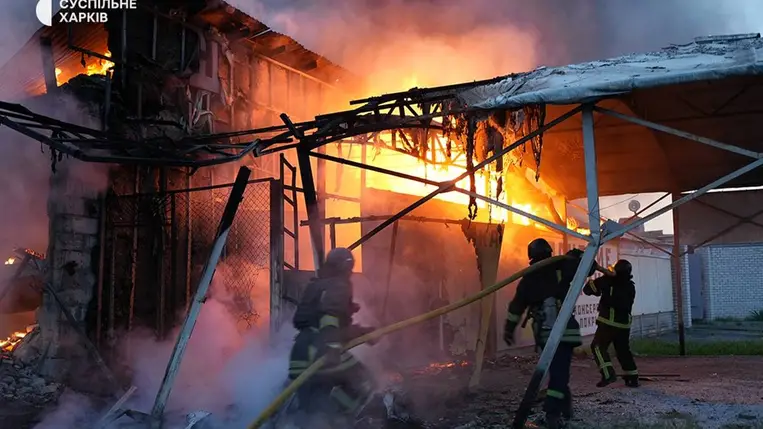 Orosz kombinált támadás következménye a kelet-ukrajnai Harkiv városában 2025. június 4-én (Fotó: Szuszpiljne Harkiv/Facebook.com)