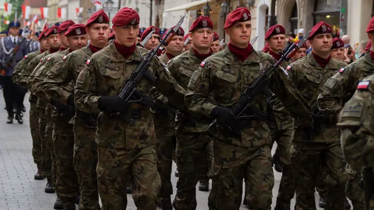 Lengyelország háborúra készül, mert orosz támadásra számítanak a közeljövőben