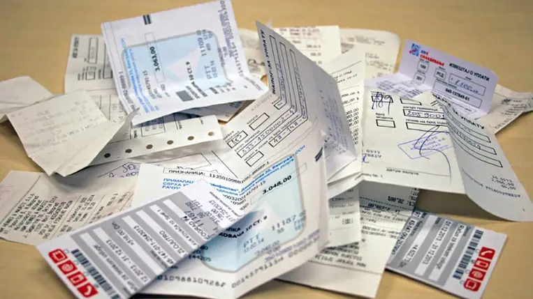 Számlák, adósság ,tartozás. ( Illusztráció )