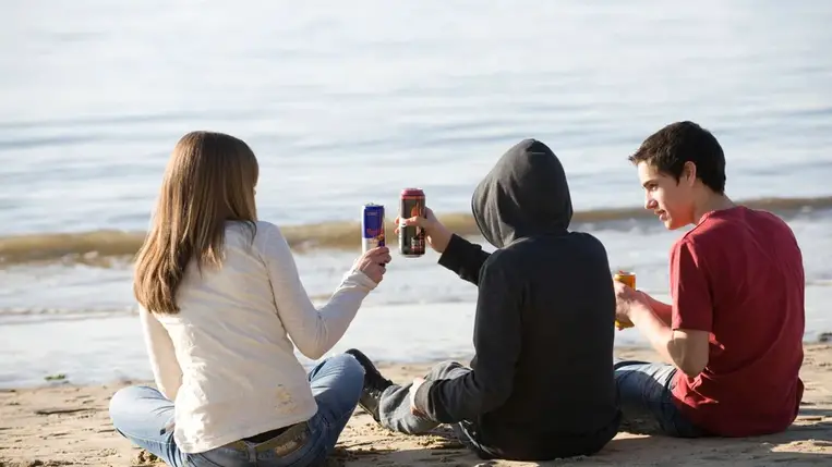 Szörnyű dolog derült ki az energiaitalokról: annál is rosszabbak, mint hittük