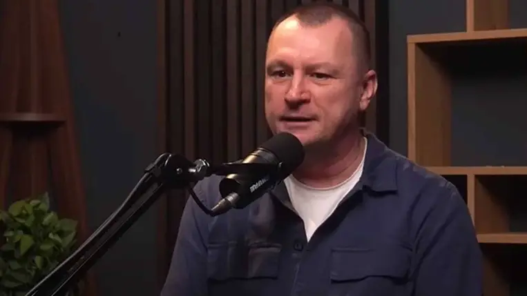 Szujó Zoltán lányai már 21 és 18 évesek