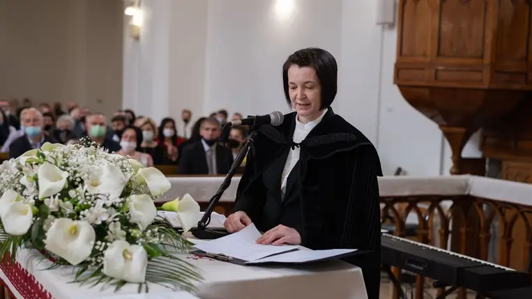 Beszélgetés Taracközi Marianna beregszászi lelkésszel - Bánkódás helyett örülni és hálát adni