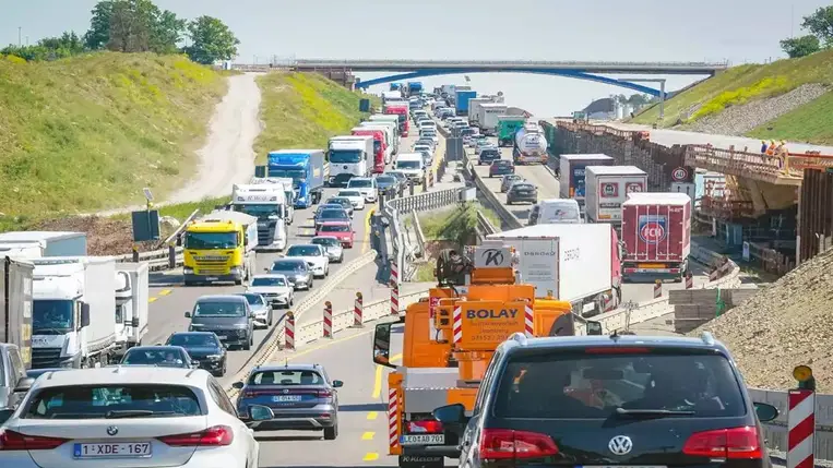 Tömeges káoszt okozott a Google Maps hibája a német autópályákon. Illusztráció. Fotó: Internet