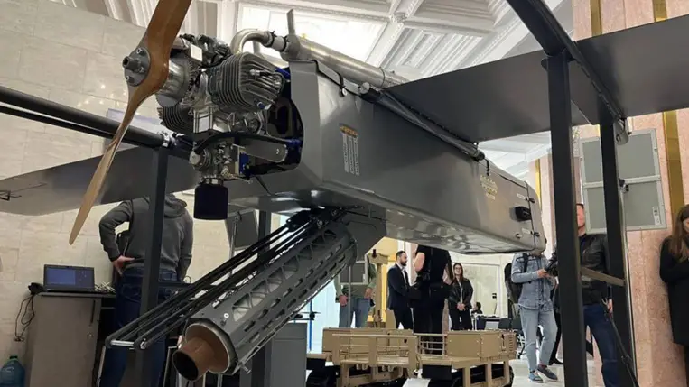 Ukrajna bemutatta legújabb fegyverét, amely 1600 kilométerre juttatja 120 kilogrammos robbanótöltetét. Illusztráció. Forrás: X.com