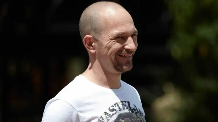 Vadon Janival a portás közölte, hogy kirúgták a tévétől