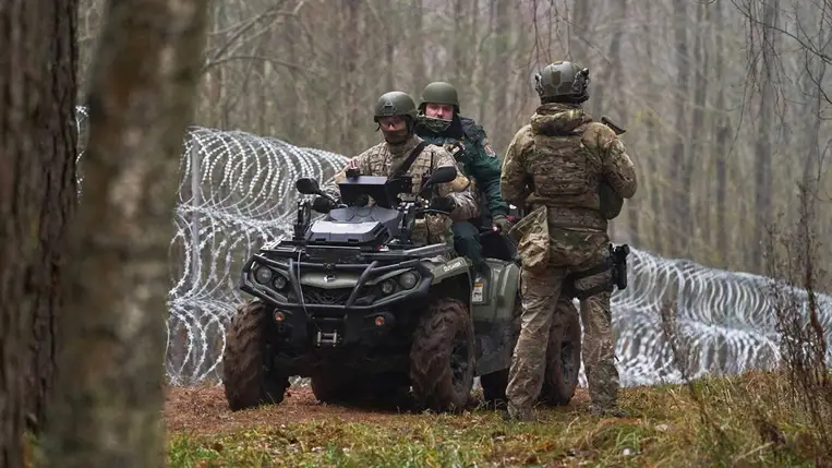 Lettország befejezte a kerítés építését Oroszországgal közös határán. Illusztráció. Fotó: MTI/EPA/Lett miniszterelnöki hivatal