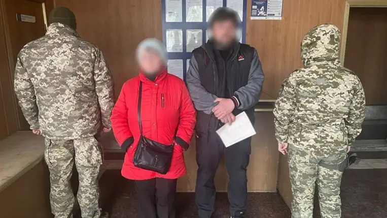 Egy kijevi férfi 80 éves anyósával kötött házasságot, hogy külföldre utazhasson