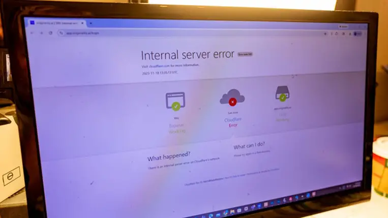 Internetes leállás. Illusztráció. Fotó: Smith Collection/Gado / Getty Images Hungary