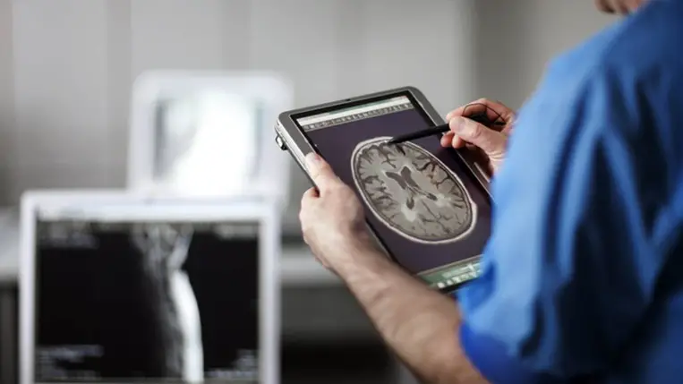 Négyszer válunk új emberré életünk során, teljesen újrahuzalozódik az agyunk. Illusztráció. Fotó: Internet