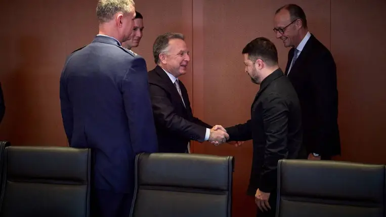 Volodimir Zelenszkij és Steve Witkoff 2025. december 15-én Berlinben. Fotó: Ukrainian Presidential Press Service / Reuters