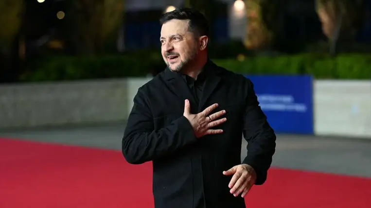 Volodimir Zelenszkij ukrán elnök. Nyitókép forrása: NICOLAS TUCAT / AFP