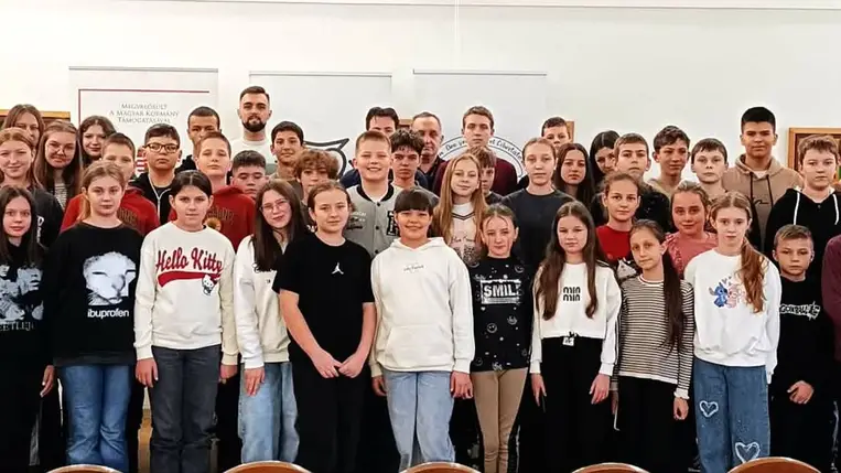 Zajlanak a „GENIUS” tehetséggondozó hétvégék - Ifjú matematikusok közösségépítése