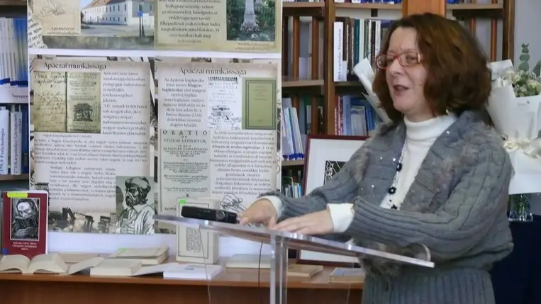 Apáczai Csere Jánosra emlékeztek Beregszászban a róla elnevezett egyetemi könyvtárban - Tudás, művelődás – anyanyelven. Fotó: Kárpátinfó/ Kovács Elemér