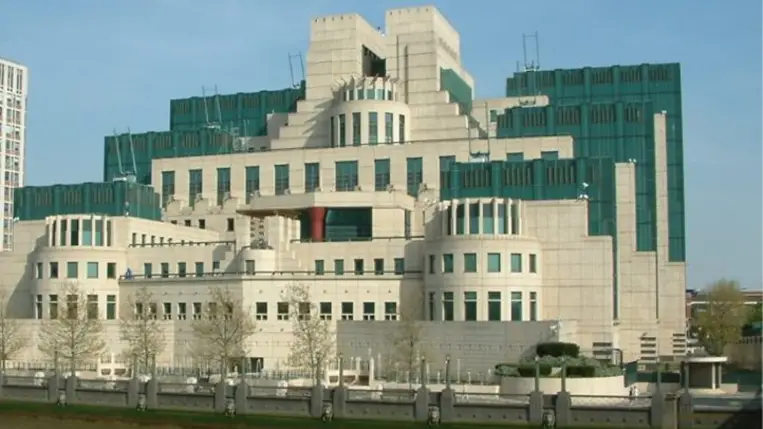 A brit külső hírszerzés (MI6) épülete. Fotó: Wikipédia