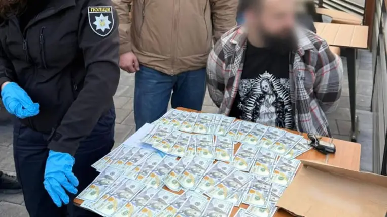 Kárpátalján embercsempészet gyanújával letartóztatták az ukrán védelmi minisztérium egyik alezredesét. Fotó: Ukrán Nemzeti Rendőrség