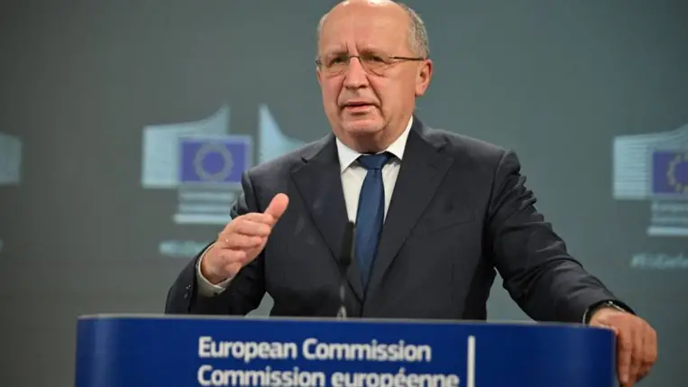 Andrius Kubilius védelemért és űrpolitikáért felelős uniós biztos. Fotó: Anadolu | Dursun Aydemir