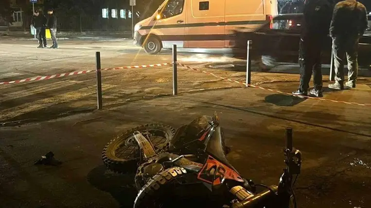 Sisak és jogosítvány nélkül motorozott: súlyosan megsérült egy 15 éves fiú Ungváron. Fotó: Ukrán Nemzeti Rendőrség